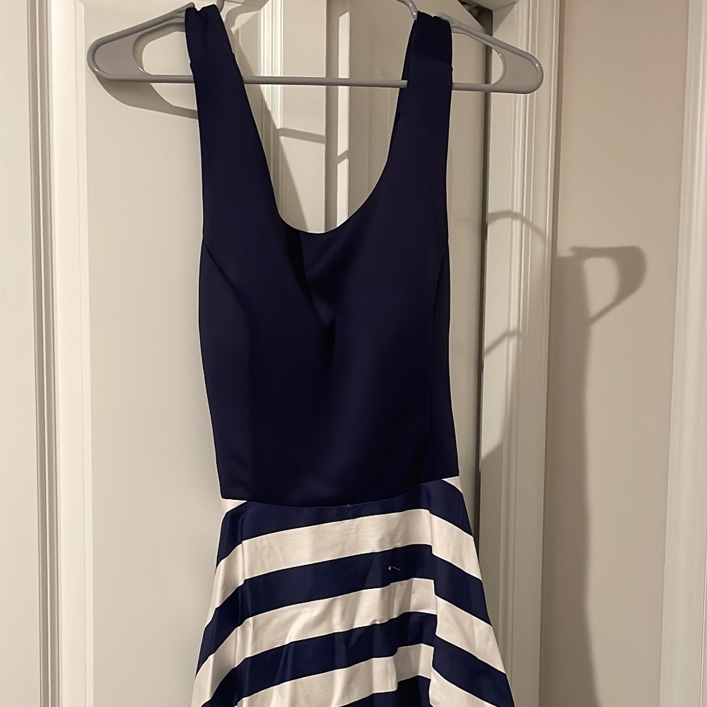 Juniors dress